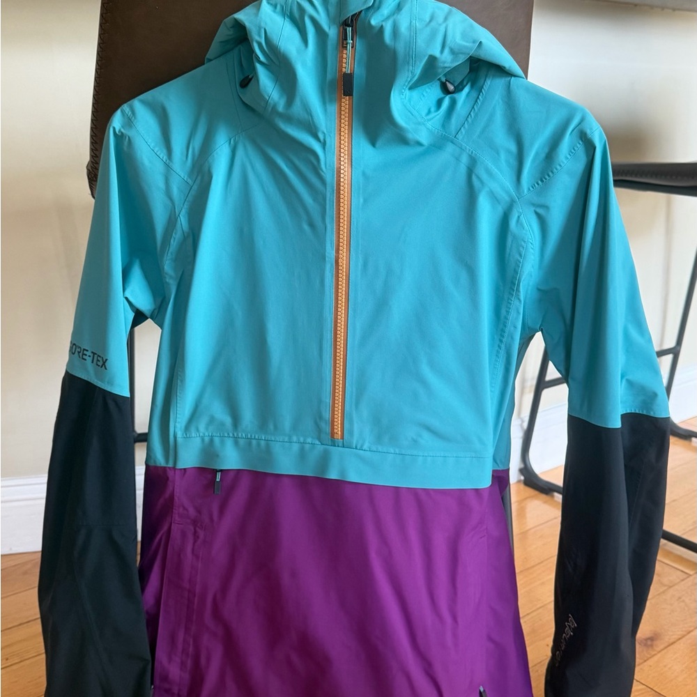Burton Women's Ski Jacket - Teal and Purple
